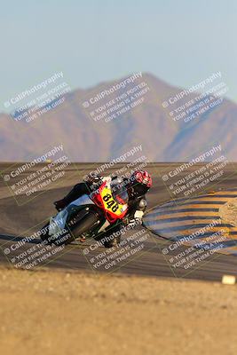 media/Dec-16-2023-CVMA (Sat) [[bb38a358a2]]/Race 13 Amateur Supersport Middleweight/